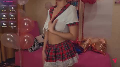 Snapshot of heyitsnaomi chatting on 02.13.26 Naomi online show from 02.13.26