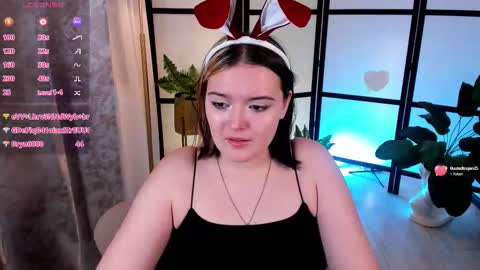 Snapshot of heymarybaby chatting on 10.09.25 Amazing Mary online show from 10.09.25