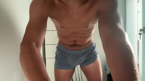 hhernan1 online show from 04.03.26