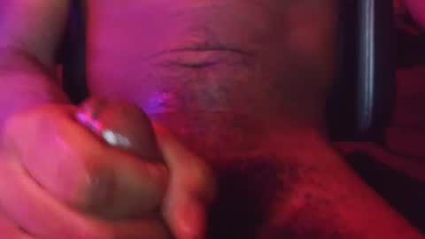 Snapshot of hickstj57 chatting on 06.19.26 ishow2cumforU online show from 06.19.26