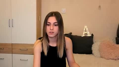 Ana online show from 10.18.25