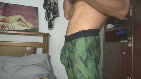 hideonbush online show from 04.25.26