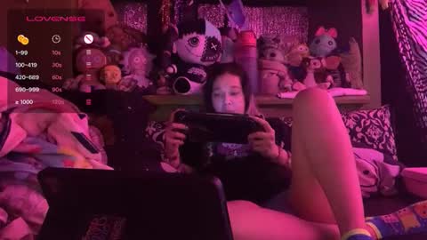 HiGHNESS CANNA online show from 03.12.26