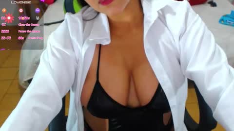 hiilary online show from 10.14.25
