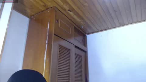 hilaril18 online show from 11.21.25