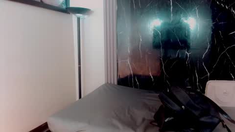 Hilary Avilan online show from 03.31.26