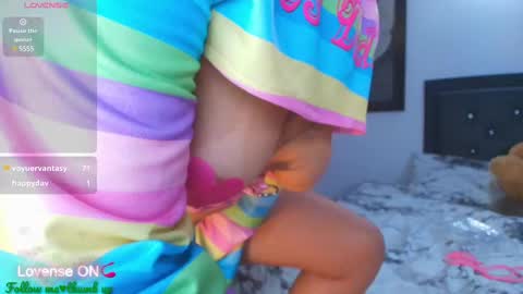 Snapshot of hilary_jones_22 chatting on 02.20.25 LUNA new account FOLLOW ME online show from 02.20.25