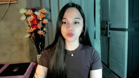 hilarymolly online show from 02.19.26