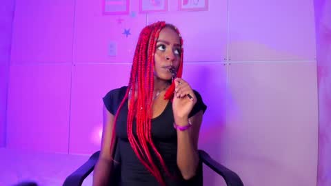 Snapshot of hillary_banks__ chatting on 01.09.25 Hillary online show from 01.09.25