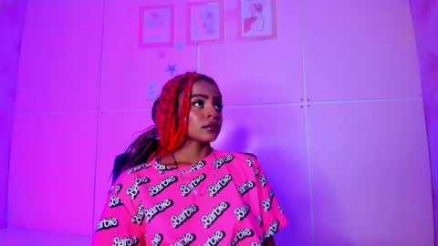 Snapshot of hillary_banks__ chatting on 01.15.25 Hillary online show from 01.15.25