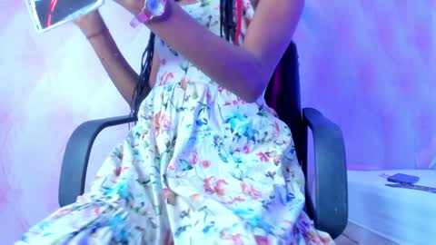 Snapshot of hillary_banks__ chatting on 01.21.25 Hillary online show from 01.21.25