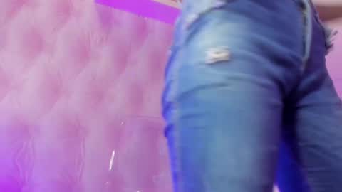 Snapshot of hillary_banks__ chatting on 02.28.25 Hillary online show from 02.28.25