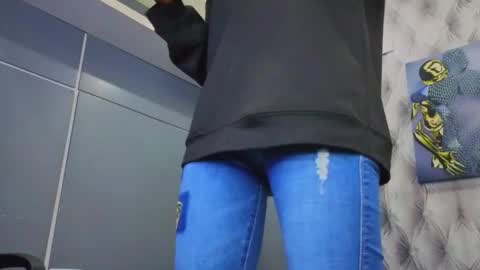 Snapshot of hillary_banks__ chatting on 09.11.25 Hillary online show from 09.11.25