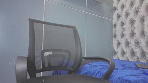 Snapshot of hillary_banks__ chatting on 02.10.26 Hillary online show from 02.10.26