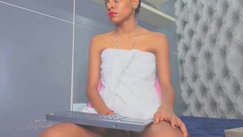 Snapshot of hillary_banks__ chatting on 02.26.26 Hillary online show from 02.26.26