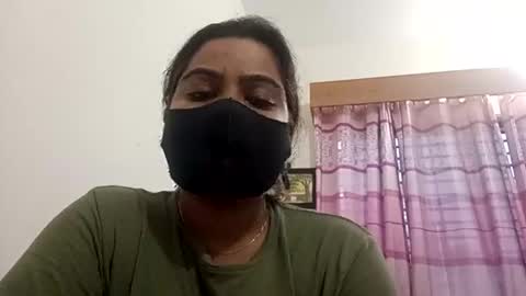 himuhimu22 online show from 10.17.25