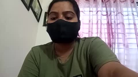 himuhimu22 online show from 10.28.25