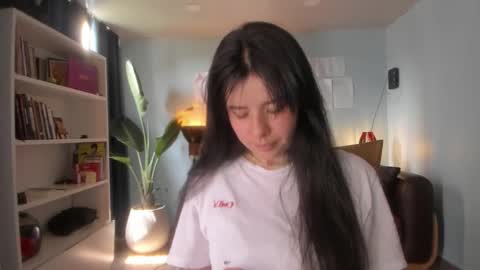 Hinnata online show from 10.27.25