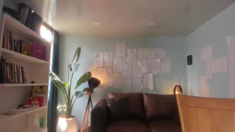 Hinnata online show from 11.22.25