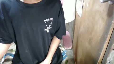 Snapshot of hippie_cloudbrah chatting on 11.06.25 hippie_cloudbrah online show from 11.06.25