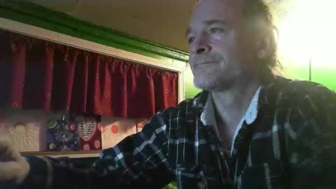 Snapshot of hippiedad333 chatting on 02.04.26 hippiedad333 online show from 02.04.26