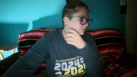 Bella online show from 10.26.25