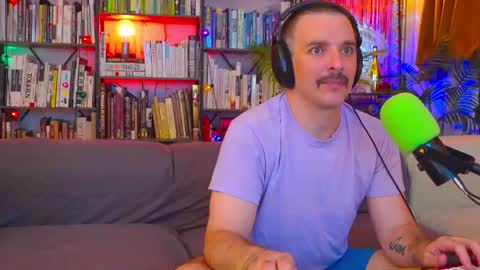 HipsterTrash Clark one half of Task Manager online show from 06.14.26