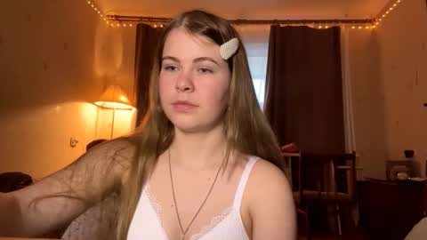 I am Amy ntmu Lets hit 10 Thumbs Up together online show from 02.14.26