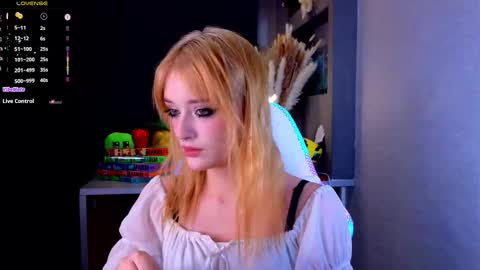 Ella online show from 09.19.25