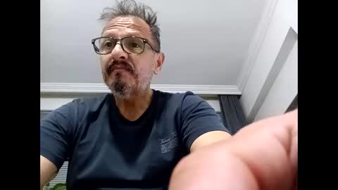 CandyboxHunter44 online show from 04.30.26