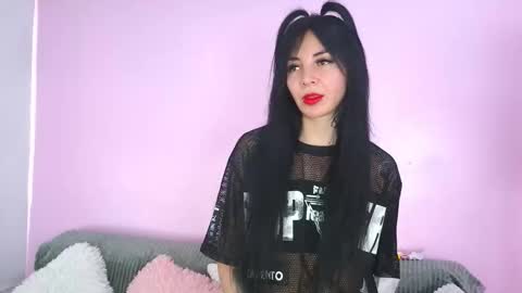 hiyakasudere_ online show from 10.15.25