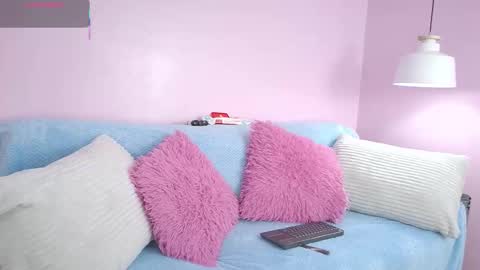 hiyakasudere_ online show from 12.22.25