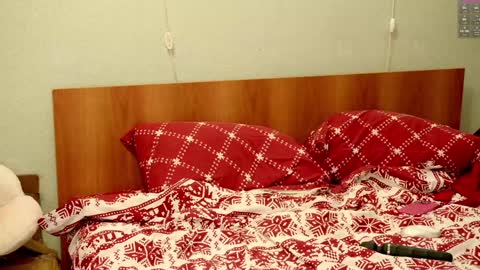 Holly online show from 12.24.24