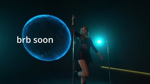 Holly online show from 12.28.24