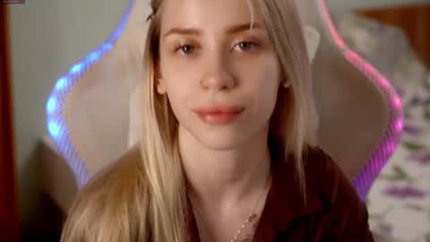 Holly online show from 03.17.26