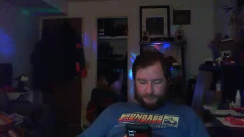 Snapshot of hobbes80 chatting on 01.05.25 hobbes80 online show from 01.05.25