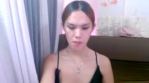 Snapshot of hoelylaylia chatting on 06.09.26 Laylia3 online show from 06.09.26