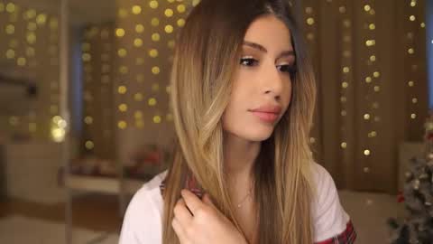 Moni Monica online show from 01.09.26