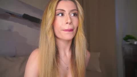 Moni Monica online show from 05.15.26