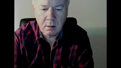 Snapshot of holgerhb53 chatting on 01.28.25 Holger online show from 01.28.25