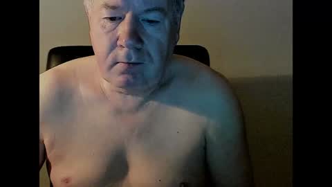 Snapshot of holgerhb53 chatting on 02.04.25 Holger online show from 02.04.25