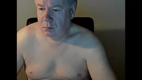 Snapshot of holgerhb53 chatting on 02.05.25 Holger online show from 02.05.25
