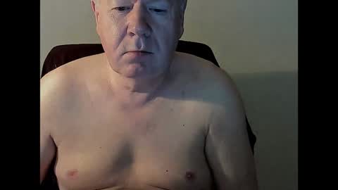 Snapshot of holgerhb53 chatting on 02.05.25 Holger online show from 02.05.25