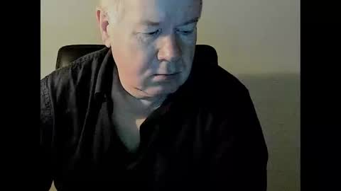 Snapshot of holgerhb53 chatting on 02.14.25 Holger online show from 02.14.25