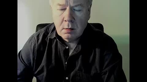 Snapshot of holgerhb53 chatting on 02.19.25 Holger online show from 02.19.25