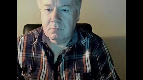 Snapshot of holgerhb53 chatting on 02.23.25 Holger online show from 02.23.25