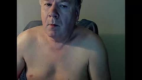 Snapshot of holgerhb53 chatting on 03.10.25 Holger online show from 03.10.25