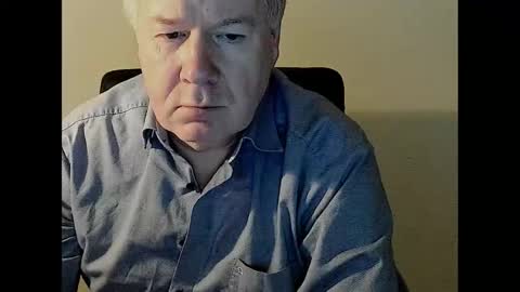 Snapshot of holgerhb53 chatting on 03.11.25 Holger online show from 03.11.25