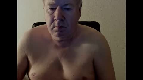 Snapshot of holgerhb53 chatting on 09.17.25 Holger online show from 09.17.25