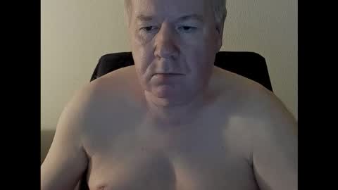 Snapshot of holgerhb53 chatting on 09.28.25 Holger online show from 09.28.25